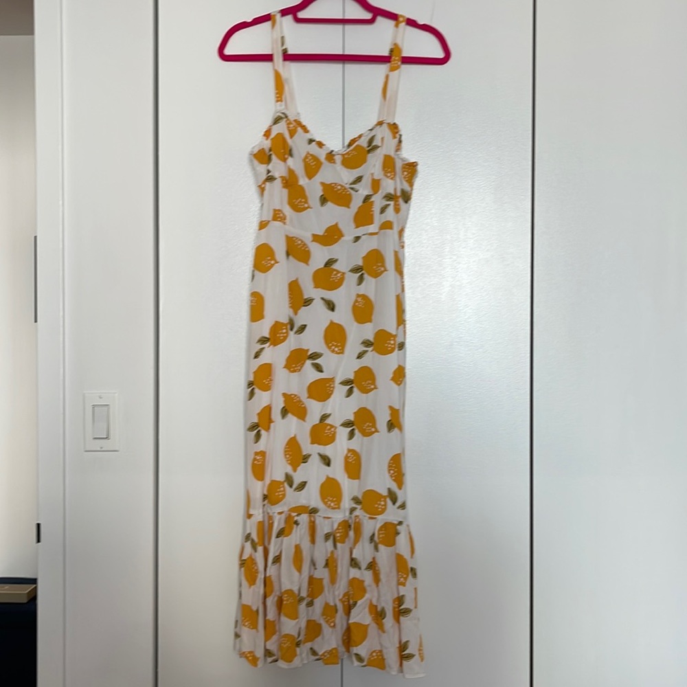 White and yellow lemon dress 🍋